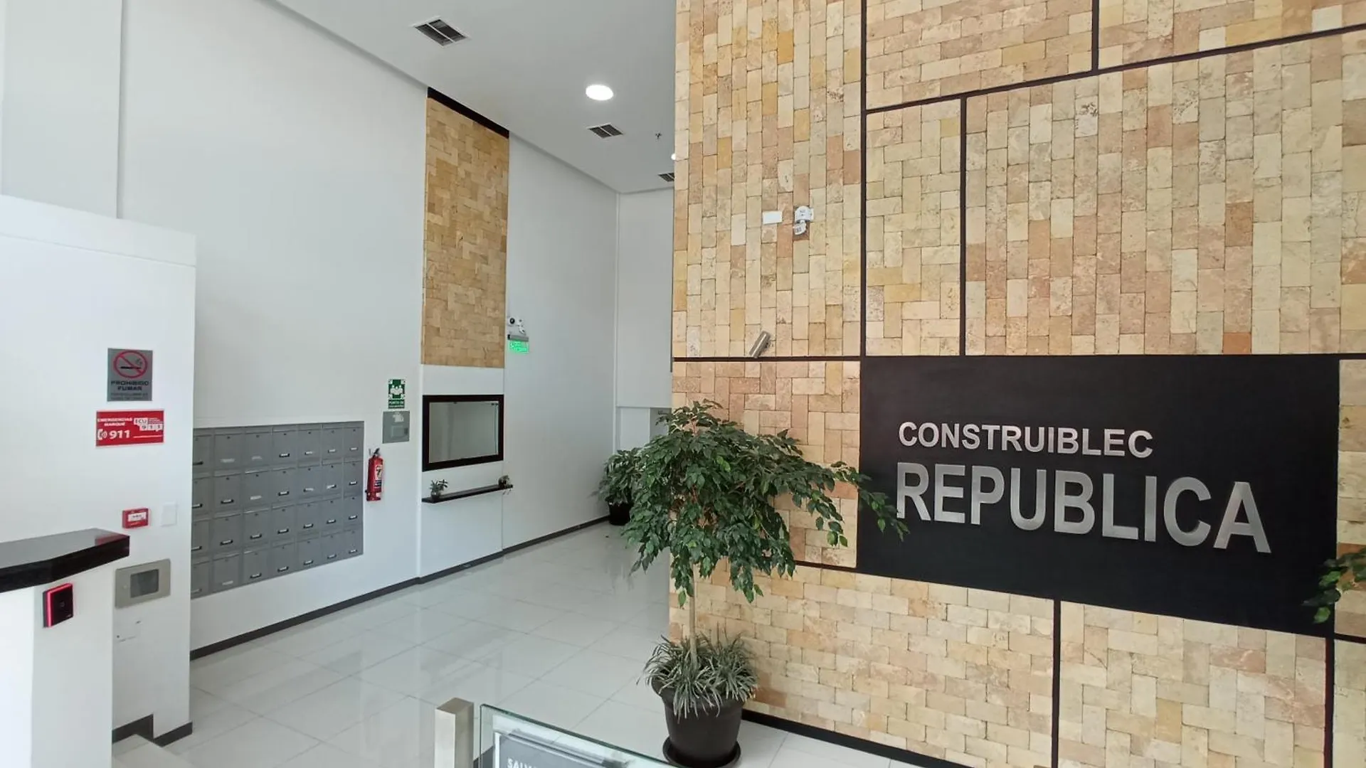 Apartamento Edificio Construiblec Republica Quito